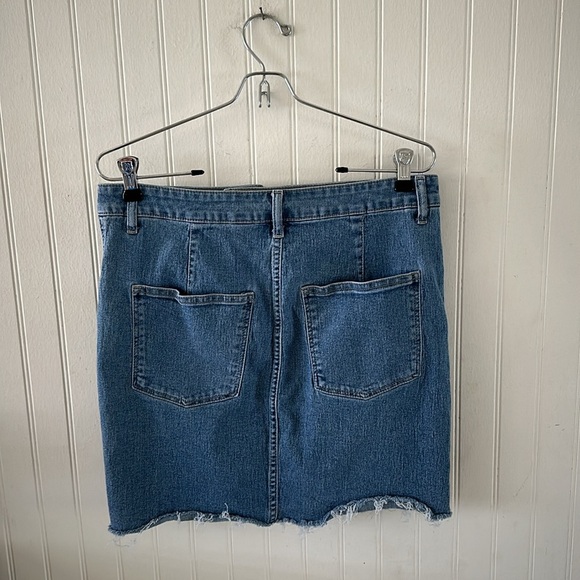 H&M Denim Mini Skirt sz 10 - Picture 6 of 8